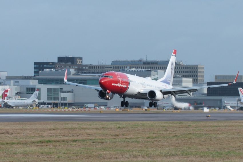 Norwegian 737