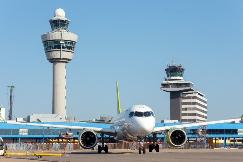 Schiphol airport appeal against flight cut